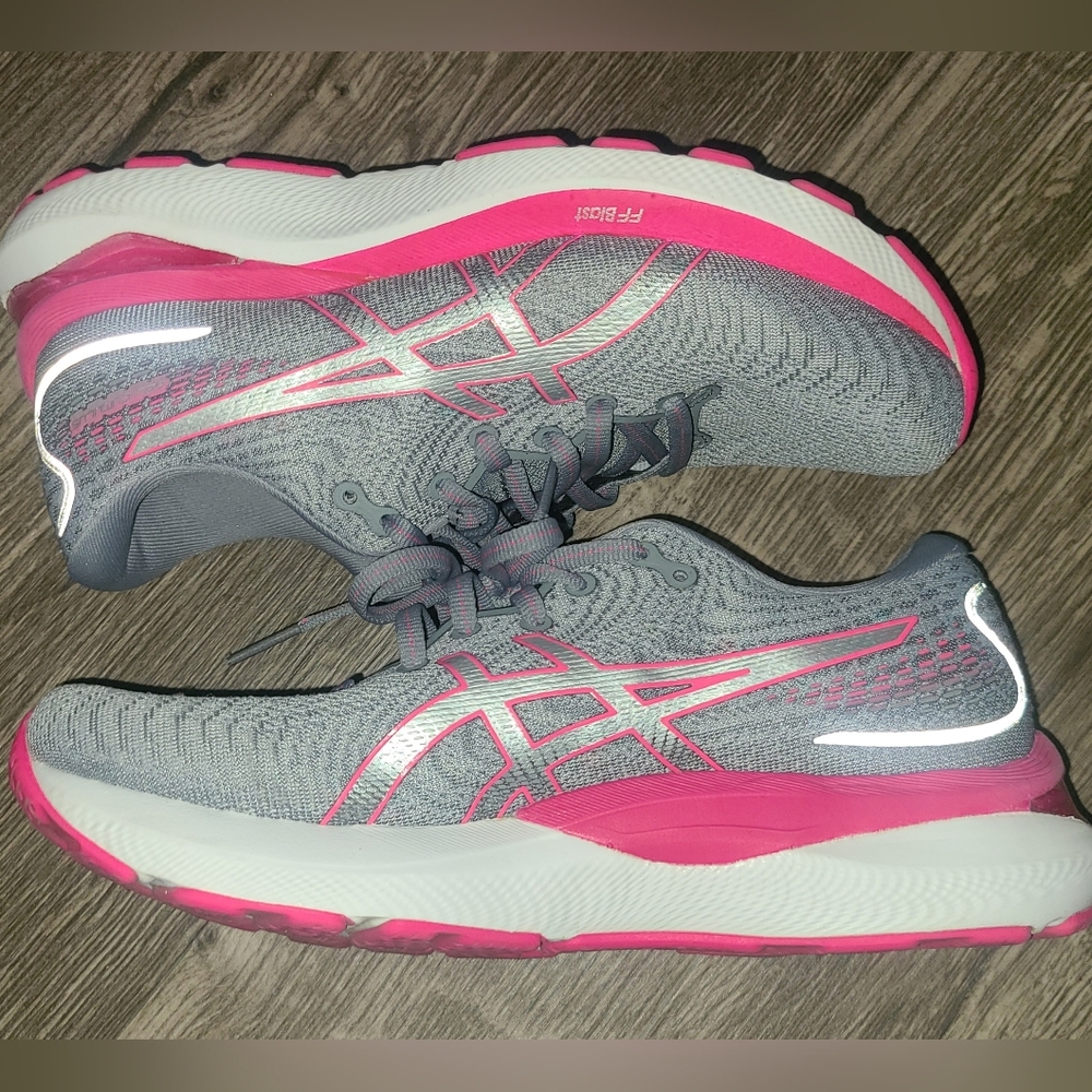 Asics Athletic Shoes Size 7